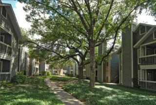 7791 Woodchase, San Antonio TX  78240-2972 exterior