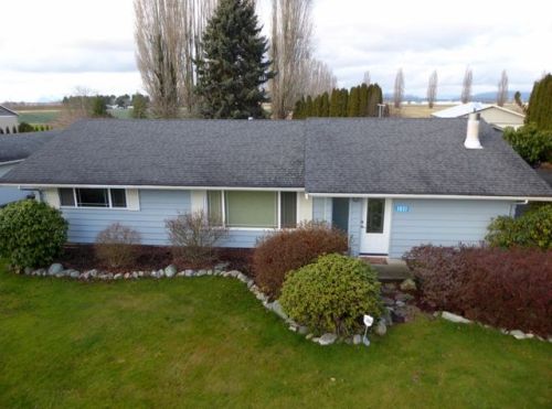 1031 Peterson Rd, Burlington, WA 98233-2627