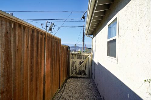 1466 Darwin St, Seaside CA  93955-5017 exterior