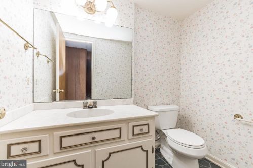 13825 Gate Dr, Silver Spring MD 20906-2208 exterior