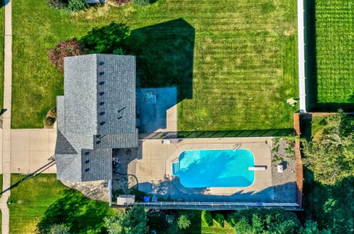 837 Thornberry Dr, Ottawa, IL 61350-4270