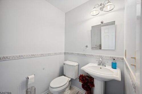 35 Olde York Rd, Dover NJ  07869-2720 exterior