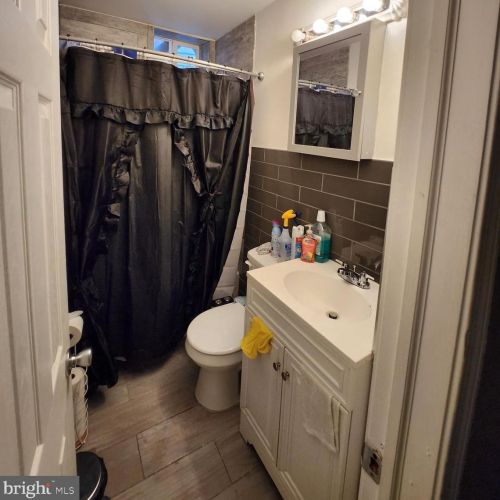 1637 61 St, Philadelphia PA 19151-3929 exterior