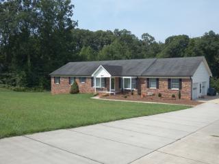 5675 Tobaccoville Rd, Tobaccoville, NC 27050-9540
