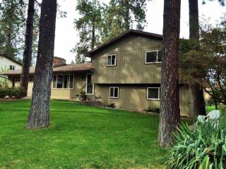 1905 54th Ave, Spokane, WA 99223-8204