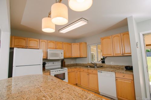 4720 Yale Ave, Denver CO  80222-6539 exterior