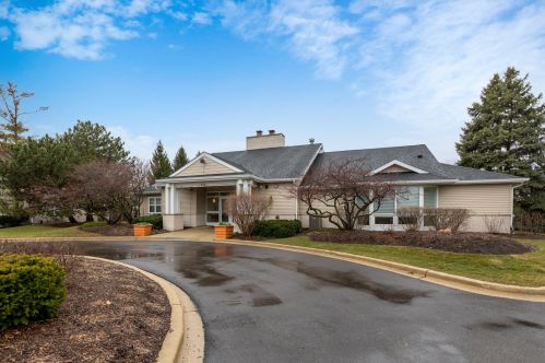 744 Gary Ave, Carol Stream IL  60188-4903 exterior