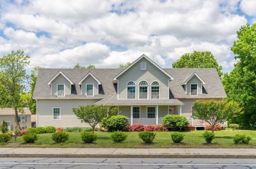5 Main St, Westerly, RI 02891-2163