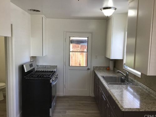 8052 Garfield St, Riverside CA  92504-3005 exterior