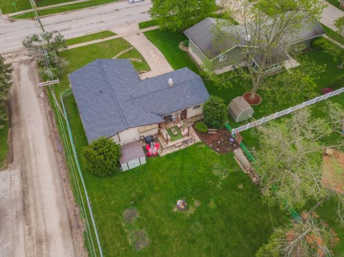 1221 Mill St, Swygert IL  61764-1145 exterior