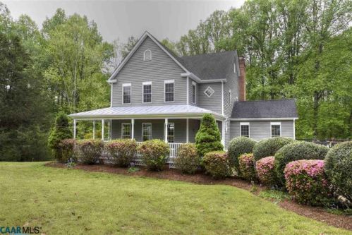 535 Arrowhead Dr, Earlysville, VA 22936-9685