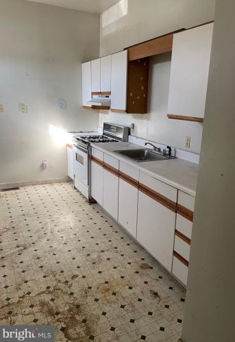 776 State St, Trenton NJ 08609-1811 exterior