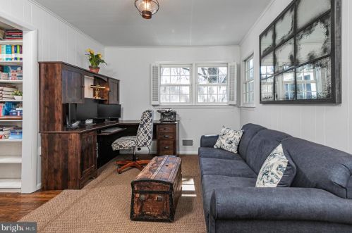 275 Cherry Vly Rd, Princeton NJ  08540-7917 exterior