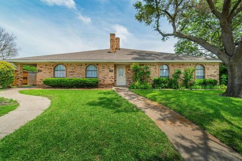 3362 Lanarc Dr, Plano TX  75023-8112 exterior