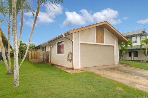 94-106 Alake St, Mililani, HI 96789-2560