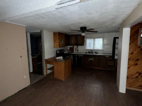 81 Old County Rd, Enfield, ME 04493-4528
