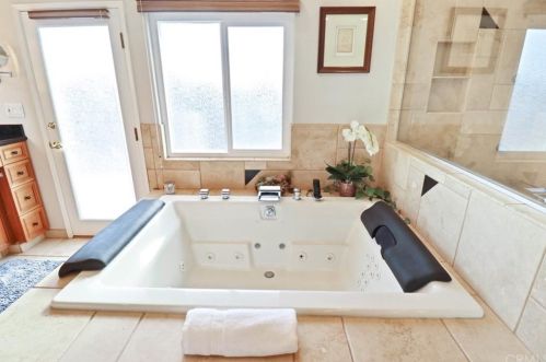 865 Swallow Way, Anaheim CA  92807-4430 exterior