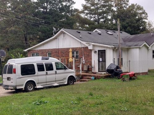 105 Brownlee Rd, Atlanta GA 30311-2226 exterior