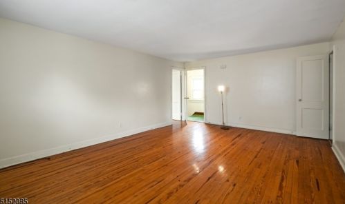 26 Van Ness Ter, Maplewood NJ 07040-3324 exterior