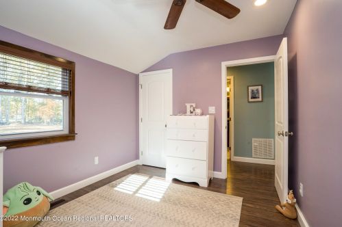 18 Francis Mills Rd, East Freehold NJ  07728-7944 exterior