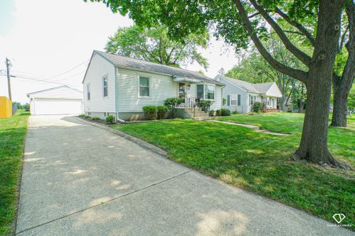 516 Edwards Ave, Carpentersville, IL 60110