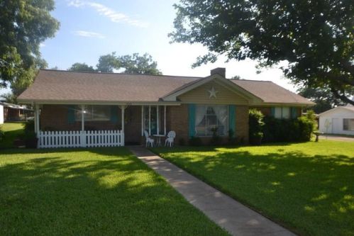 426 Mesquite St, Dublin, TX 76446-1324