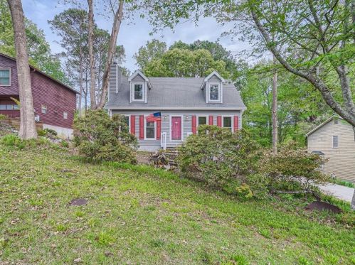 3733 Holland Dr, Lithonia, GA 30039-8022