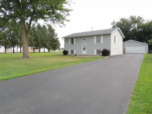 313 Park St, Alpha, IL 61413-5012