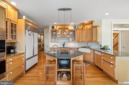 418 Arundel Bch Rd, Severna Park MD 21146-3346 exterior