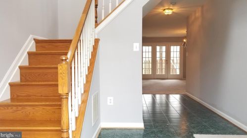 13279 Coppermill Dr, Herndon VA  20171-3057 exterior