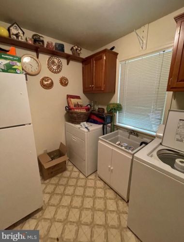 112 Bentley Ln, Lancaster PA  17603-6223 exterior