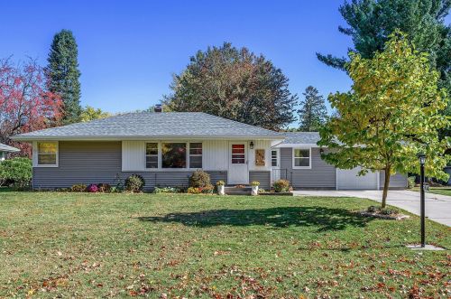 2814 Dellwood Ave, Saint Paul, MN 55113-1827