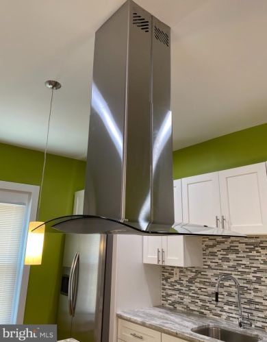 5446 Market St, Philadelphia, PA 19139-3307