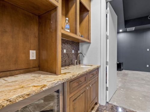 4750 Gresham Dr, Folsom CA  95762-7700 exterior