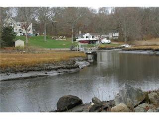 830 Boston Post Rd, Westbrook, CT 06498-1881