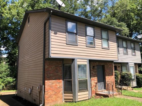 138 Woodberry Ct, Holly Springs, GA 30188-4907