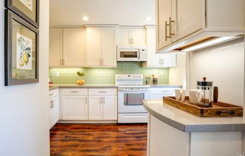 212 Sylvia Way, San Rafael, CA 94903-3144