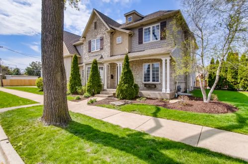 210 Melrose Ave, Elmhurst, IL 60126-2415