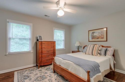 430 Lost Forest Ct, Atlanta GA  30328-2101 exterior