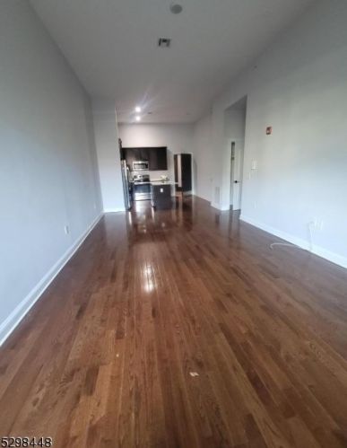 274 Lafayette St, Newark, NJ 07105-2122