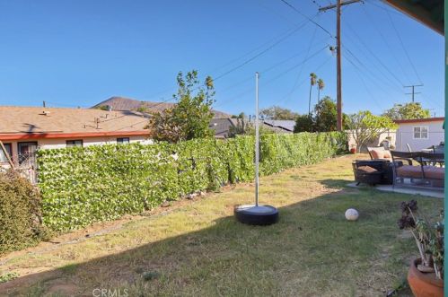 6411 Tournament Dr, Riverside CA  92509-5762 exterior