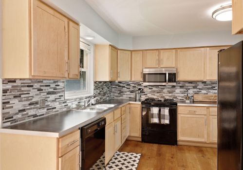 2030 Fairview Ave, Saint Paul MN  55113-5424 exterior