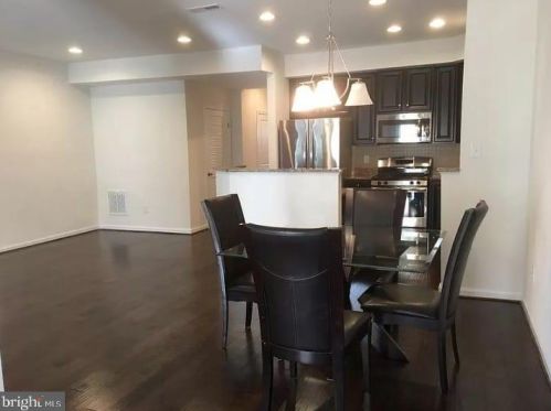 15 Sundance Dr, Trenton NJ 08619-3967 exterior