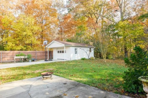 108 Sharondale Dr, Dalton, GA 30721-8288