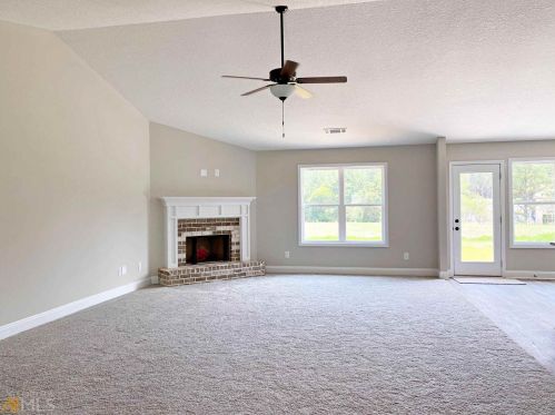 370 Courtland Rd, Jefferson, GA 30549-3581