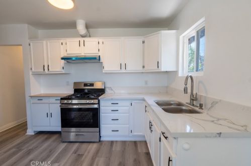 970 Sperry Dr, Colton, CA 92324-2649