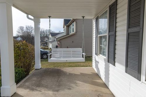 25 Concord Cir, Springboro, OH 45066-8136