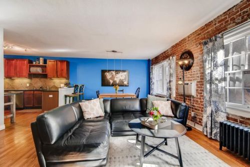 1585 Fillmore St, Denver CO 80206-1524 exterior