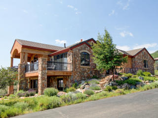 16516 Sparrow Point Way, Morrison, CO 80465-3105