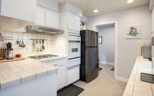 231 Prospect Park, Tustin, CA 92780-3252